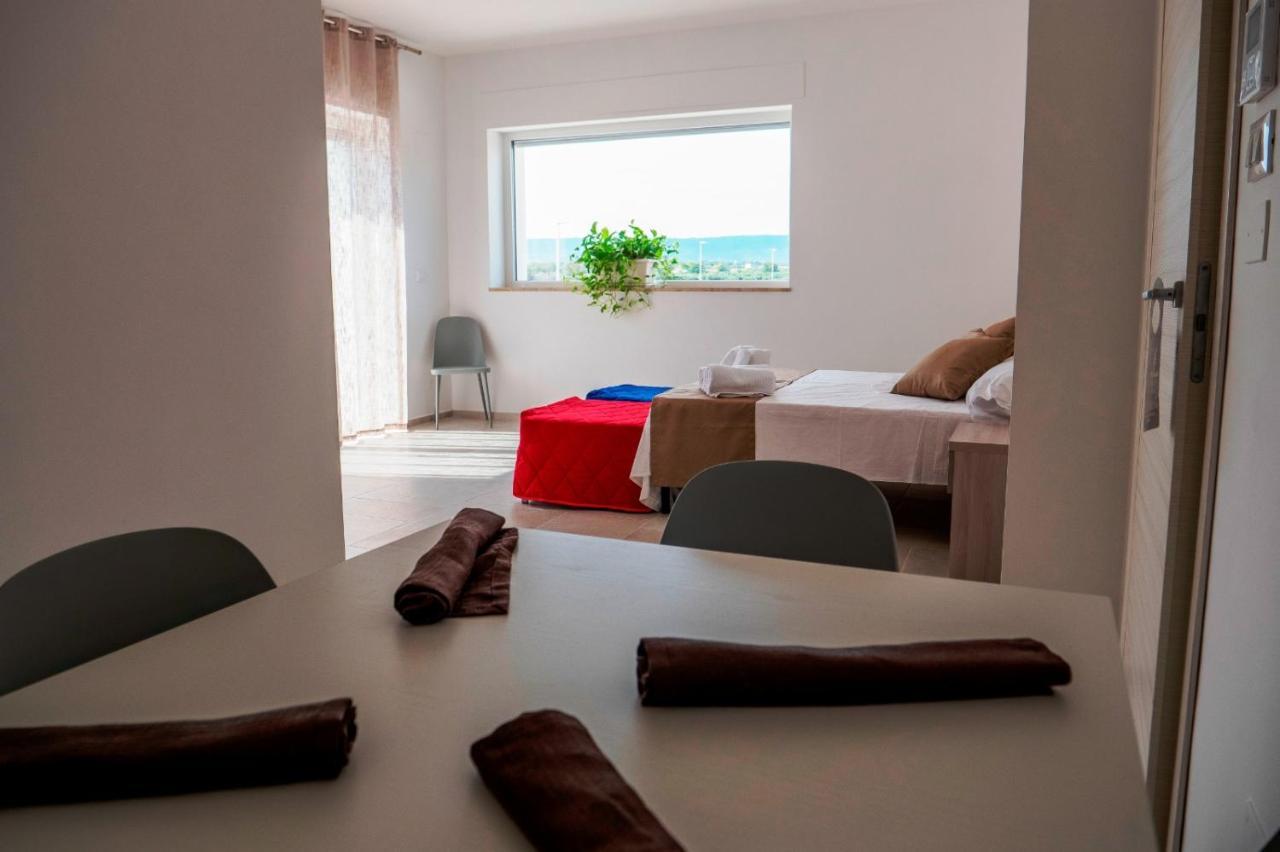 B&B A Un Passo Dal Mare Torre Canne Exterior photo